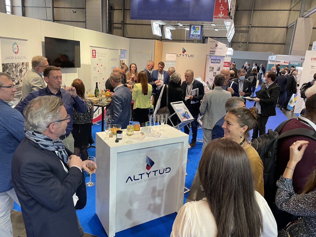 [#SIFER2021]

🥂 Venez profiter de notre cocktail de networking avec <a href="/altytud/">ALTYTUD</a> : rencontre entre acteurs ferroviaires et aéronautiques ! 
Rdv sur le stand 1/550B !