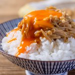 ご飯のお供にぴったりそう!電子レンジで作れちゃう、簡単でお手軽な「えのき」レシピ!