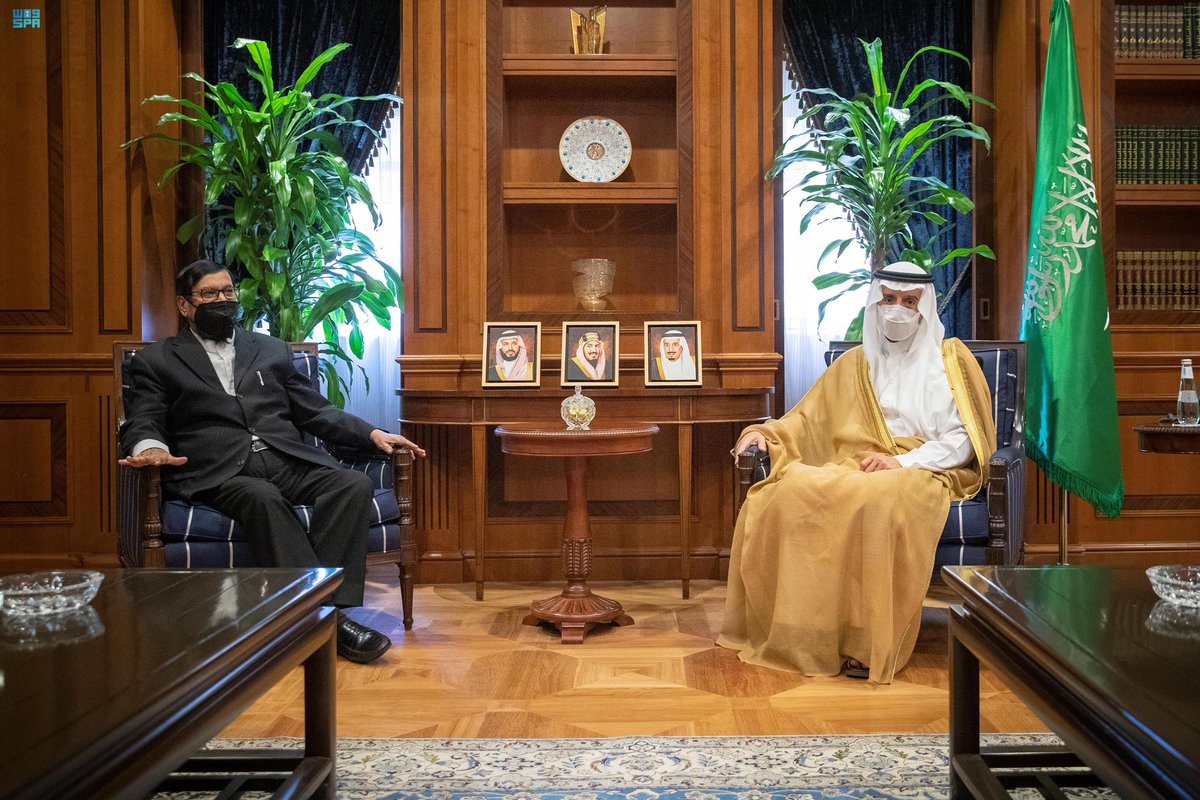 وزير الدولة للشؤون الخارجية يستقبل سفير جمهورية موريشيوس لدى المملكة.
spa.gov.sa/2299095
#واس_عام