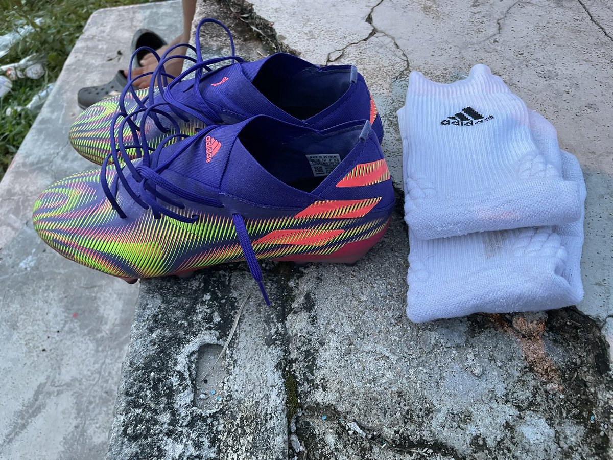 one3007's tweet photo. Setelah sekian lama.. kita kembali di sini.
#trainingon 💪🏽
#adidasfootball https://t.co/M7hFxpPXAo