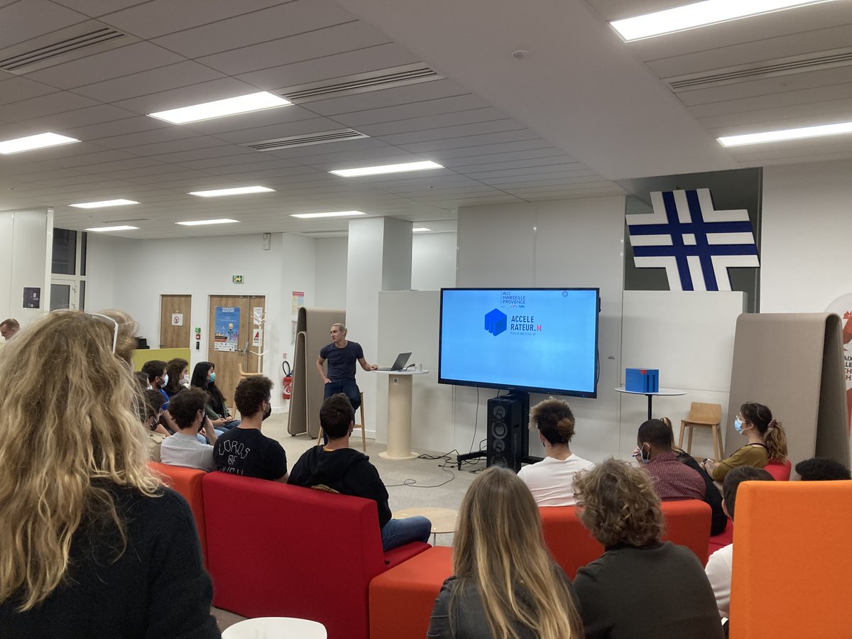 PepiteProvence's tweet photo. 🔙 Bienvenus aux #étudiants #entrepreneurs PROMOTION 2021-2022 ! 🎉 
L'occasion de créer une synergie entre ces jeunes talents &amp; les structures d'accompagnement présentes à la @CisamInnovation @obratori @ZeBox_ @AccelerateurM lors du #meetup d'hier soir 👩‍🎓👨‍🎓🌀🚀 @PepiteFrance https://t.co/rmjAqzf2X9