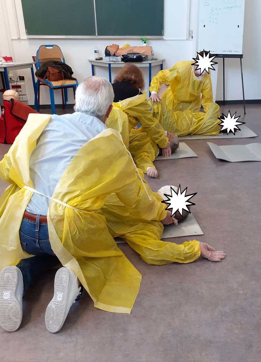 verite_marc's tweet photo. Gel, gants, masques 😷, charlottes, kit #MiniAnne, livret @Salvum_Officiel .. Quel plaisir d'avoir accueilli ce matin @Villedebegles avec ma collègue Lucie, nos adhérents #MutuelleOciane & #Matmut pour une initiation aux #GestesQuiSauvent avec @CroixRouge ⛑ @IrfssNA 🏥 https://t.co/hN1GkoSueQ
