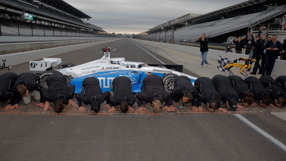 SalomonOli's tweet photo. A team from The Technical University of Munich won a $1 million prize in a self-driving car race called the The Indy Autonomous Challenge by recording the fastest two-lap average speed of 135.9 mph. #AI #autnomousdriving #AV #EV #artificialIntelligence https://t.co/GXBBSAZFpG https://t.co/bQXDB2AFdD