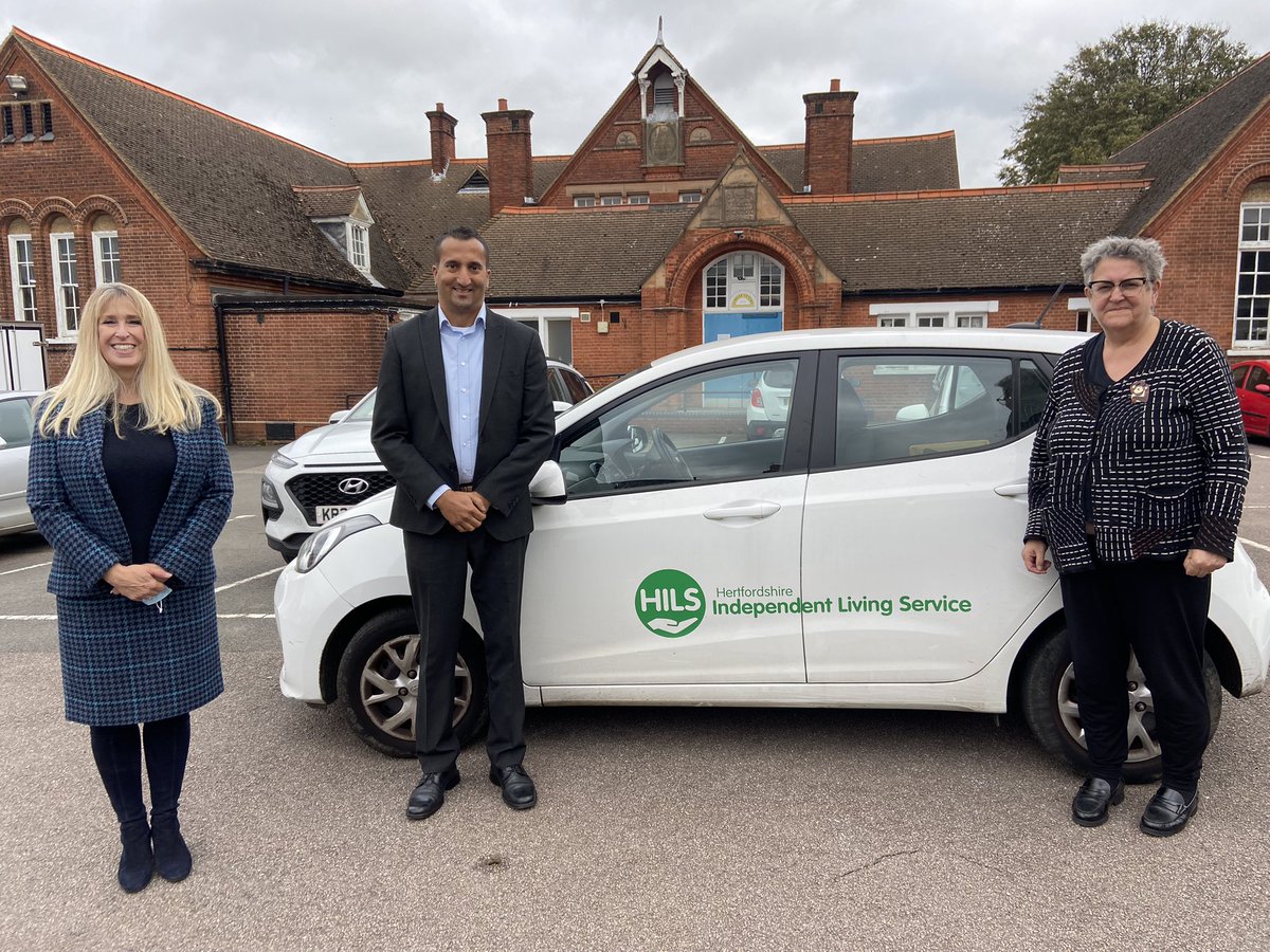 Delighted to welcome Baroness Barker and Neel Radia from <a href="/NACCCaterCare/">The NACC</a> to see meals on wheels in action today, and the difference that preventative and caring services make to older residents. @HertsIndLiving