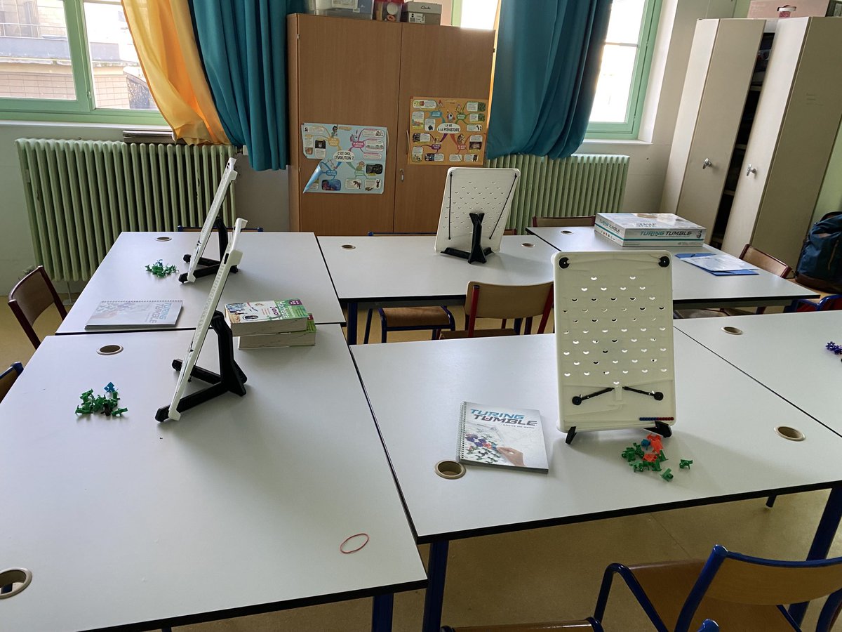 apprentiscodeur's tweet photo. Atelier turing tumble . Centre loisirs paris 10. https://t.co/Z1KmHOj3GR
