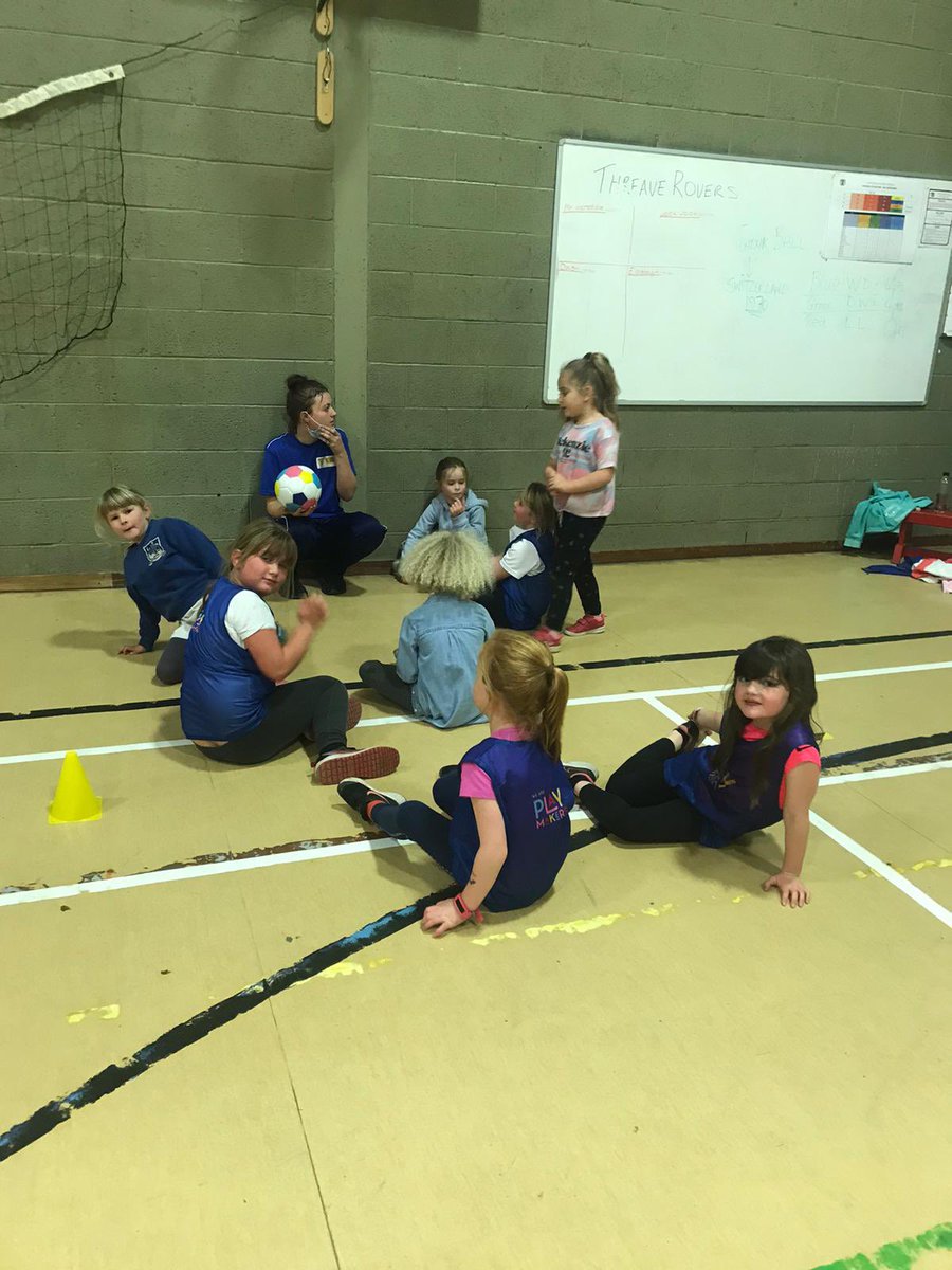 DGCsport's tweet image. CHOOSE TO LEAD SUCCESS

⭐️Meet Ciara &amp;amp; Kira⭐️

Play football, coach football, attended a 1 day #GoLead course, and now support delivery of a UEFA, @Disney @ScottishFA football programme in their local area to young girls ⚽️🎉

Sports leadership in action ! #choosetolead