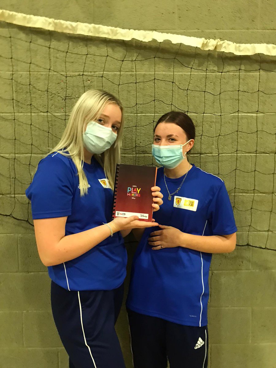 DGCsport's tweet image. CHOOSE TO LEAD SUCCESS

⭐️Meet Ciara &amp;amp; Kira⭐️

Play football, coach football, attended a 1 day #GoLead course, and now support delivery of a UEFA, @Disney @ScottishFA football programme in their local area to young girls ⚽️🎉

Sports leadership in action ! #choosetolead