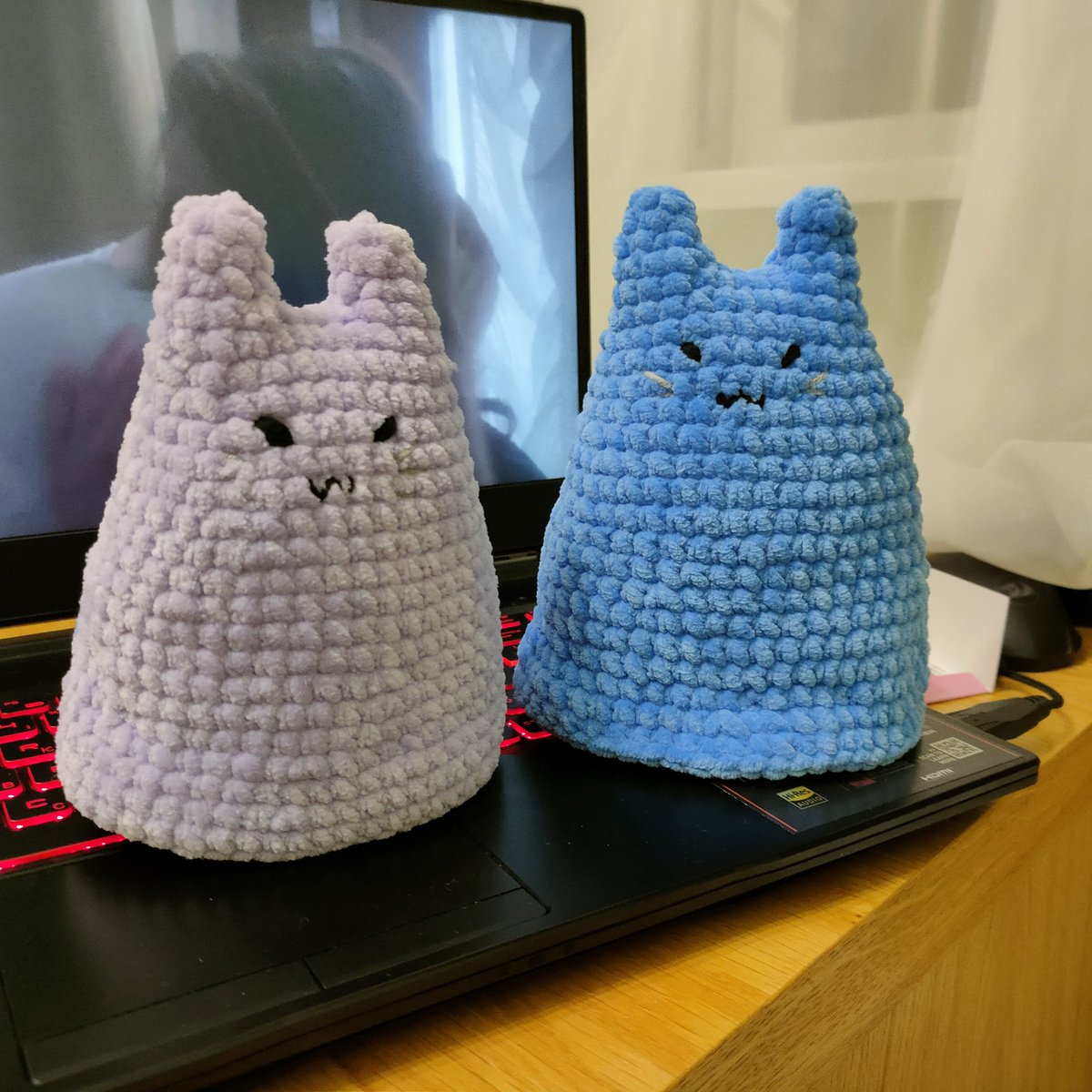 семь котят в пальто tweet media