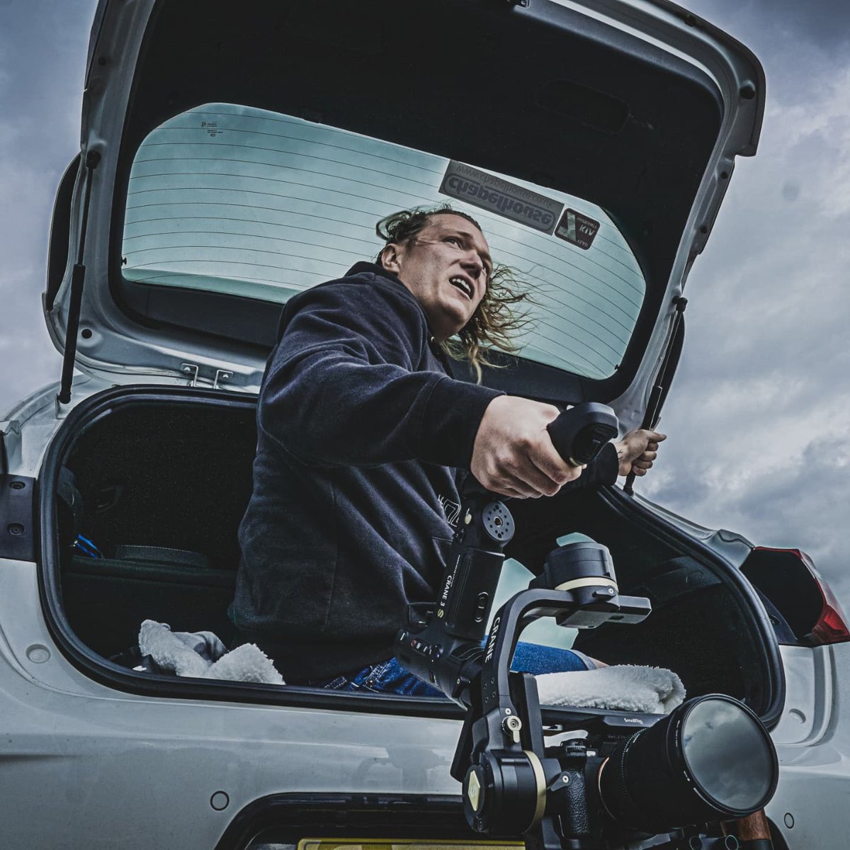 PearDavid's tweet image. Question of the day. What am I doing in this picture and how many health and safety rules am I breaking? 🤔🤦‍♂️🤣