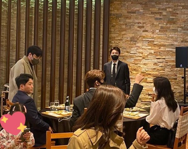 mayctree's tweet photo. 조연출 결혼식이라매 https://t.co/3vD9SROBUV