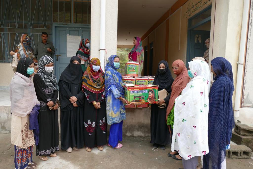 SardarShafiq's tweet photo. #Locfoundationuk charity school backpacks donations to the poor & orphan young girls in the remote #Dabsi,#Nakyal Azad Kashmir line of control areas. Sewing machines were also donated to help young girls learn dress making trade to earn a living. Thanks team. https://t.co/gQj45cEfoi