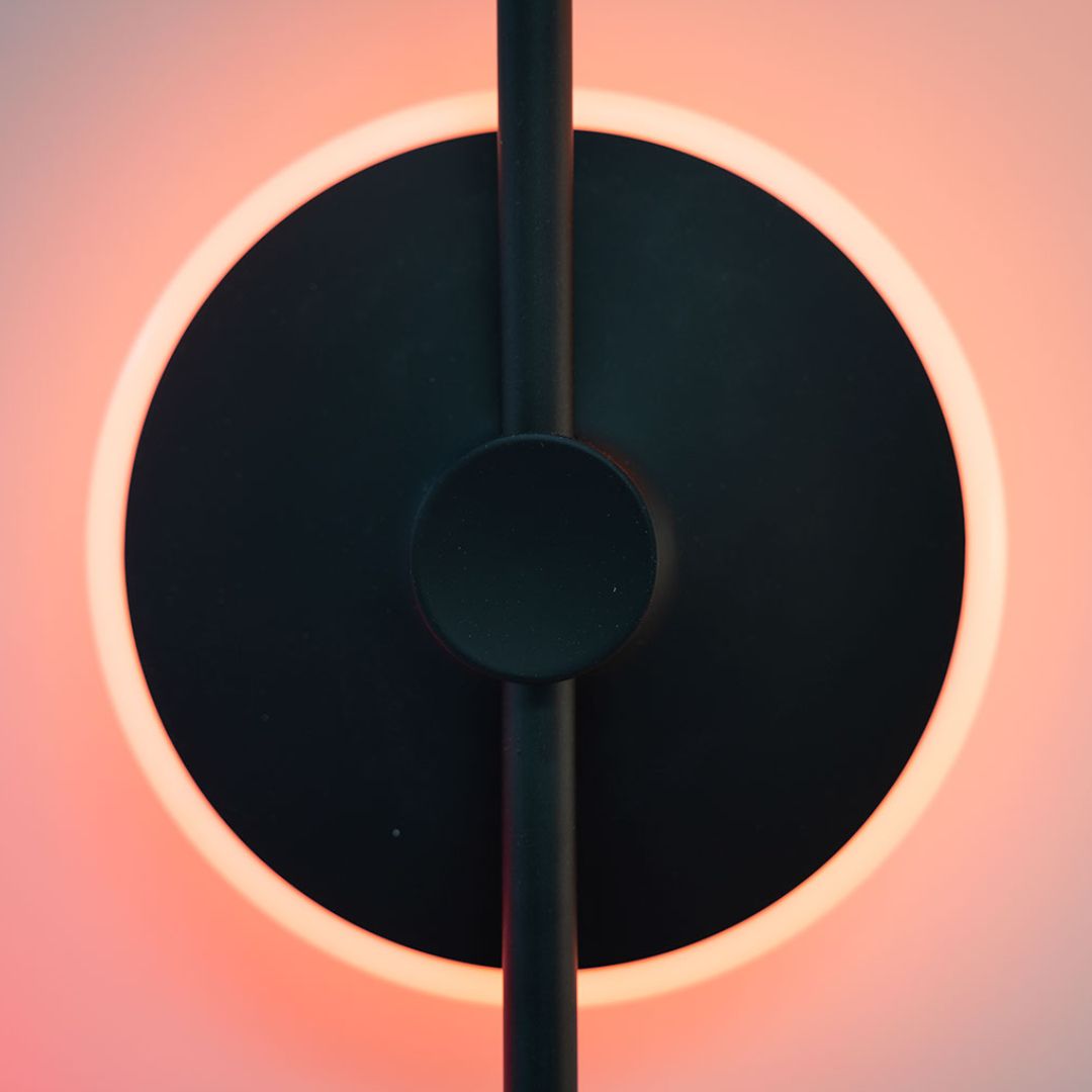 The Dawn to Dusk floor lamp echoes the journey of the sun to offer a wide spectrum of light. Its minimalist design makes it a stylish addition to contemporary spaces.

Available in store &amp; online as part of <a href="/Heals_Furniture/">Heal's</a> Festival of Light 

buff.ly/3vbNIJ6