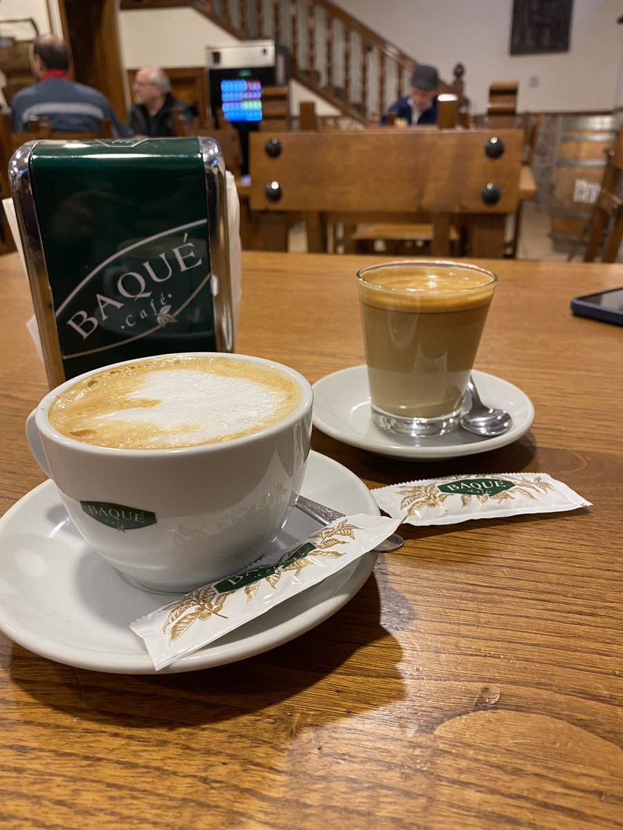 XandraGarrido's tweet photo. #EnModoBaque #PreparandoReunión @CafeBaque https://t.co/5SzBLWx6ew