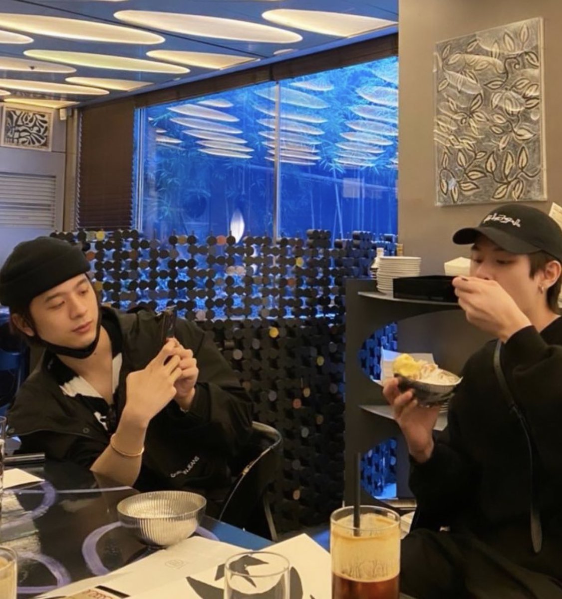 ssuchananie_'s tweet photo. มึง เกาหลีหวานไปปะ....🤭 หวานไปอ่ะ หวานไป๊ อิผี https://t.co/9qHXgH1V5r