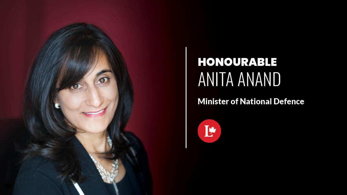 bookaanan's tweet photo. #SayHerName: It's Defence Minister INDIRA ANITA ANAND

In now deleted tweet, @nationalpost, one of Canada's biggest newspaper, referred to @AnitaOakville as "A Woman" who is replacing @HarjitSajjan, whose two terms have been roiled with scandals 😡

#cdnpoli #canada #AnitaAnand https://t.co/5os69g6PGF