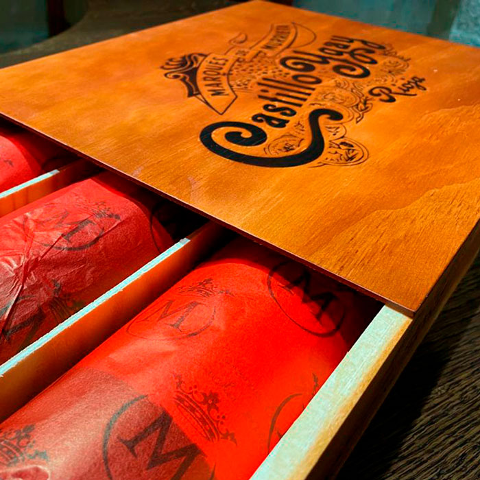 🏆🍷 ¿Quieres conseguir el '𝐦𝐞𝐣𝐨𝐫 𝐯𝐢𝐧𝐨 𝐝𝐞𝐥 𝐦𝐮𝐧𝐝𝐨'? En Châpeau Wines lo tenemos. Castillo Ygay Gran Reserva Especial 2010, de @marquesdemurrieta, escogido Mejor Vino del Mundo en la 40ª Wine Spectator’s New York Wine Experience, los “Oscars del vino”. Pídenoslo.