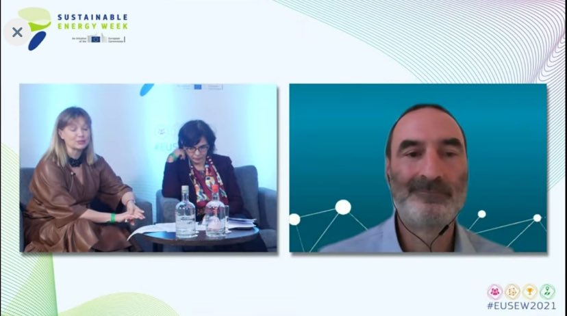 rgaraude's tweet photo. EU DSOs within @EDSO_EU are eager to help reaching the new #Fitfor55 targets. To do so, a significant #investment boost 📈 in distribution #grids is key to enabling the #emobility take-off in Europe, said Pierre de Firmas, @enedis Electromobility Director. #EUSEW2021 https://t.co/0xZ2RePwpF