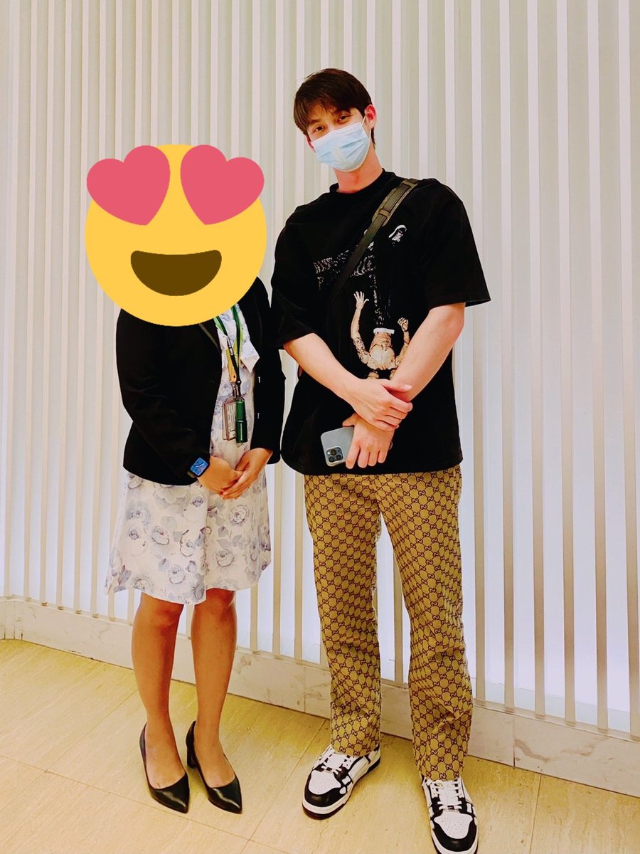 WinSTORY6's tweet photo. แกกกกกกก
วันนี้พี่ชั้นส่งมาอวดบอกว่าเจอน้องแล้วคิดถึงเราเรยถ่ายรูปมาอวด แต่รูปคู่เรยอ่าแกกกก
พี่บอกว่าน้องน่ารักมากกกกกกกกกกกกกกกกก💚💚
น้องกลับไปละ https://t.co/gilcJJa4G5