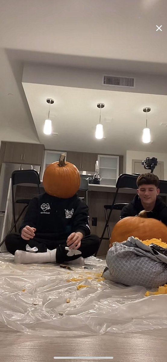Lopezbleaumulti's tweet photo. Cannot wait for this YT video to come out. So glad I was up to watch the live!!! @ondreazlopez @lopez__tony @sjbleauofficial @matthewjgl https://t.co/CQJwp3UMfU