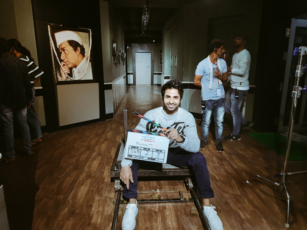 sannjjoy's tweet photo. New Film एकलव्य 
@Eklavyathefilm #satya 
#actorslife #actor #marathistars #marathicelebs #marathicelebrity #indianactor #film #workmodeon #newfilm #menofindia #marathimovie #vijaygite #janakipathak #makranddeshpande #priyaberde #sudhirnikam #sannjjoy #sanjayshejwal . https://t.co/E0NIdiNUnR