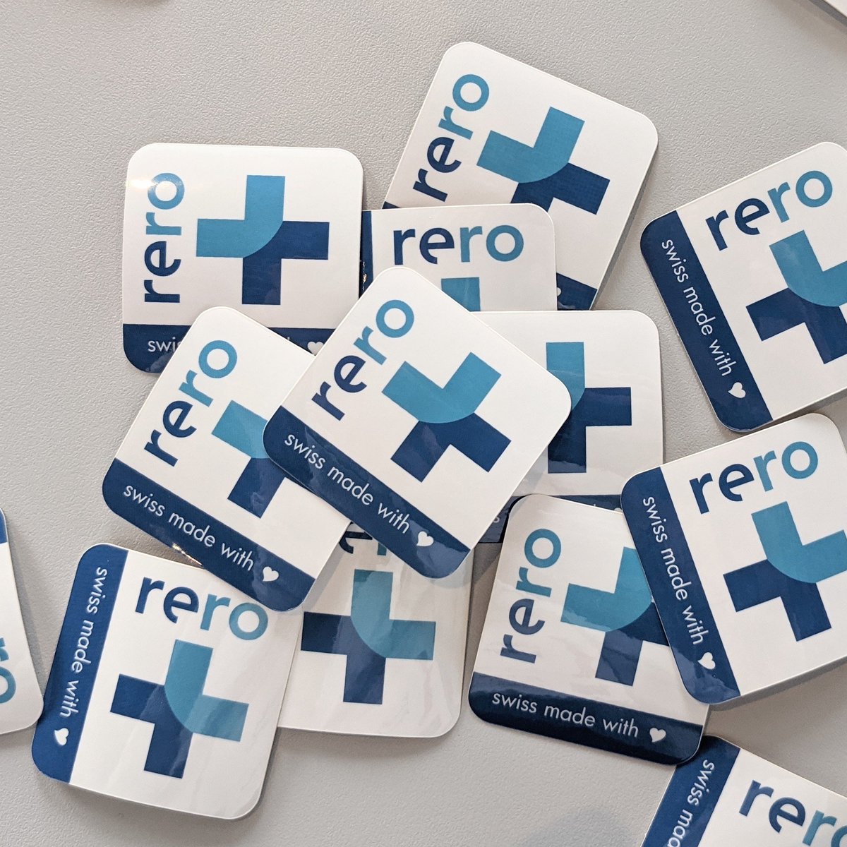 reroplus's tweet photo. Venez chercher votre marque-page RERO+ à notre stand!
Holen Sie sich Ihr RERO+ Lesezeichen an unserem Stand!

27-28.10.21
#bibliosuisse21 #bibliosuisse https://t.co/mFUhQ3EsTn