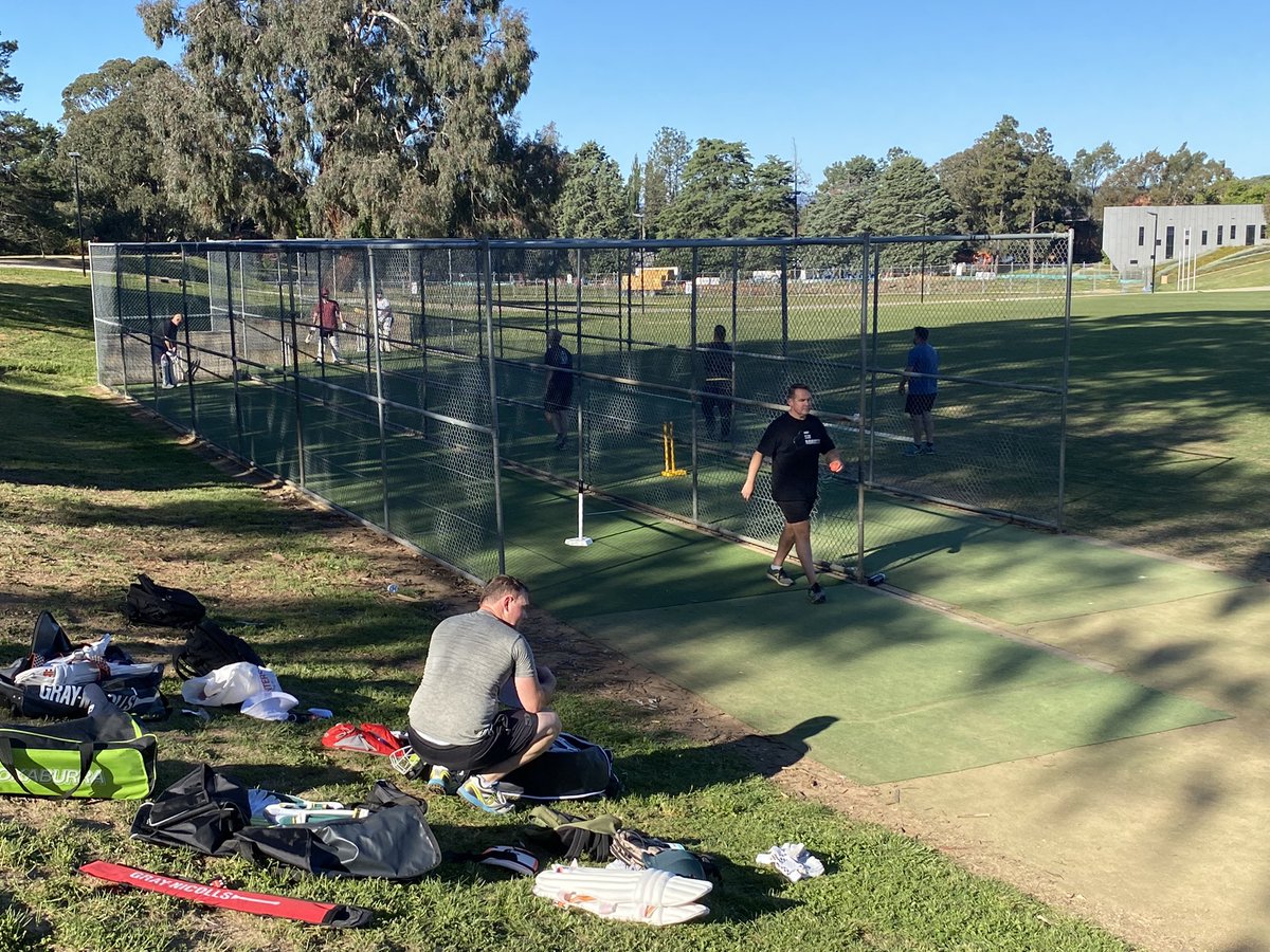 NZAustralia's tweet photo. The Overarmers, the High Commission ๐ team, had a mostly injury free hit out in the beautiful late afternoon #KenBehren sun before their @LMSCanberra competition commences next week. Weโre aiming high - more than just one win in the season would be nice ๐ https://t.co/Wzxvms6So4