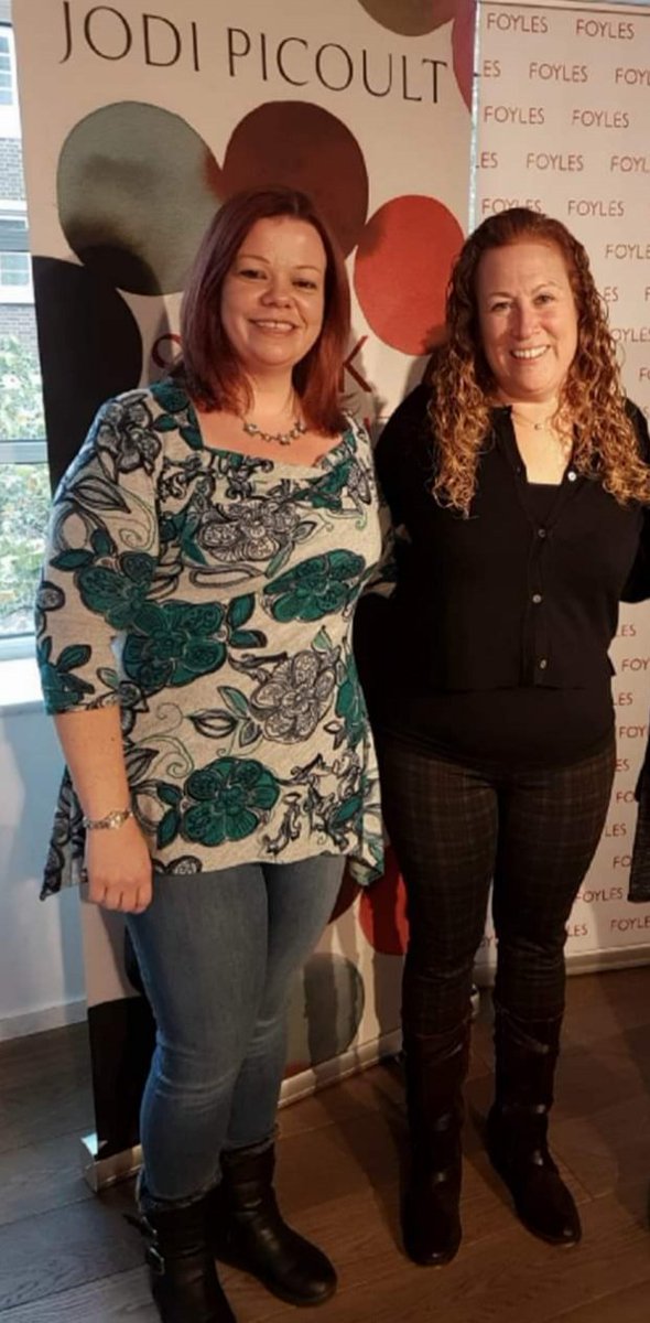 BexBookaholic's tweet photo. Can't believe it's 3 years today since I met @jodipicoult She is an incredibly inspiring and talented lady and I hope one day to meet her again!
#booktwitter
#authorhero https://t.co/vSG1ohMvUN