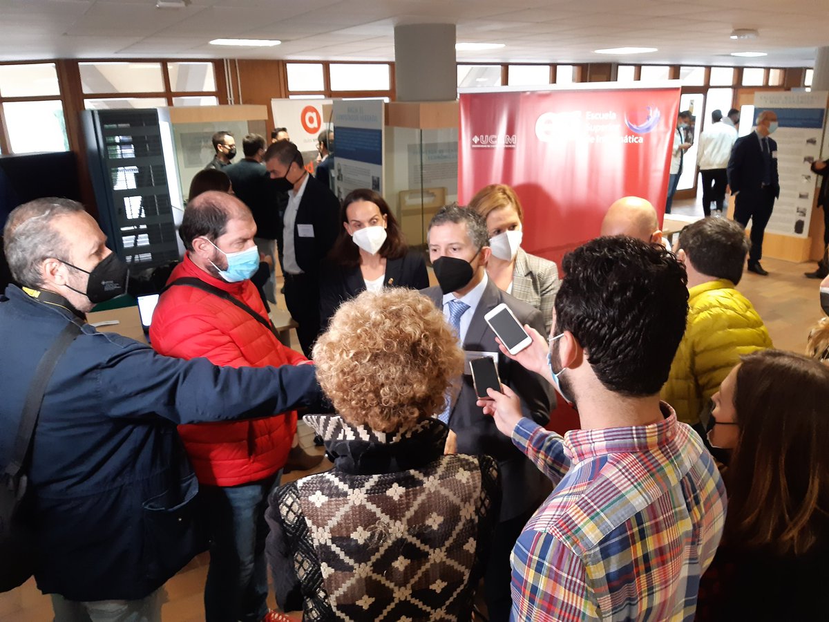 lucasGlezM's tweet photo. Comenzamos las V Jornadas Empresas en la @esiuclm !!! Pasaros por el stand a conocernos! @inetum_es #InetumVJornadasEmpresasESIUCLM
@CarlosRomeroMD @GabiCalvo5 @4rturocs https://t.co/NVSYsLYsd2