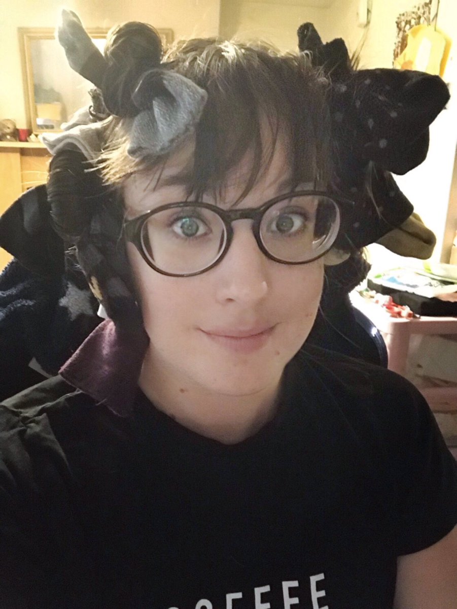 JudieannRose's tweet photo. Why yes I do have a swanky film event tomorrow night.
#sockcurls #beforephoto #filmmaker https://t.co/F02IPtPJMq
