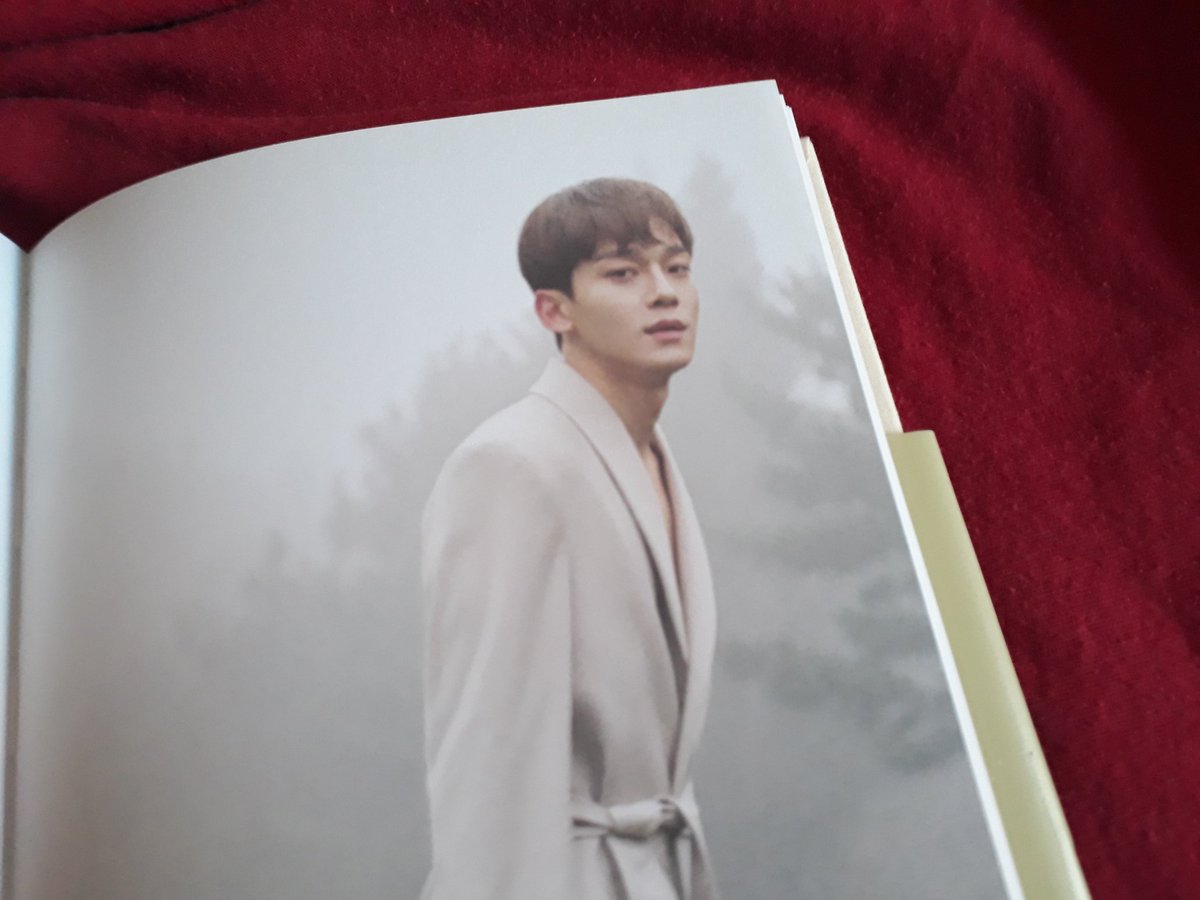 AKOAYMAYJ0NGDAE's tweet photo. Thank you so much @meomchumnida for this album! Super dami pang freebies &amp; ang cuteee. Napakagwapo talaga ni jongdae.😩❤

#MEOW_Feedbacks https://t.co/aZXqmZYMBA