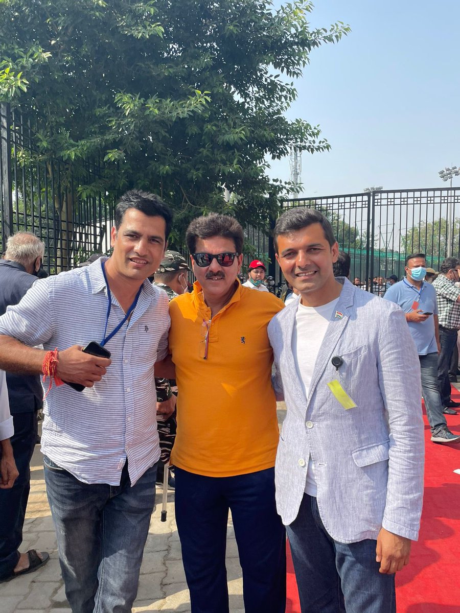 siddharthsahib's tweet photo. Cricketers Atul Wassan, Manoj Prabhakar and Ishant Sharma have also joined Siddharth Sahib Singh in his fight to put cricket and cricketers first by building a #CleanDDCA 

#TeamSiddharthSahibSingh #DDCA #DDCAelections https://t.co/WJf4yX5vJC