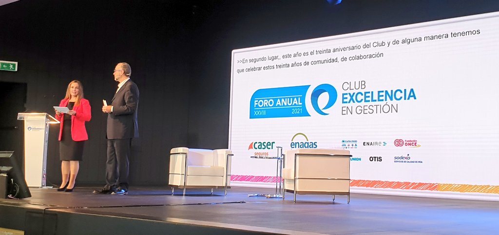 Evento Reencuentro del <a href="/Club_Excelencia/">ClubExcelencia-CEG</a> en el #ForoAnualCEG XXVIII #construyendoFUTURO. Con <a href="/SusanaFabregas/">Susana Fábregas</a> presentando un evento donde se premia a las organizaciones excelentes, innovadoras y sostenibles. Aprendiendo <a href="/albertanorweg/">Alberta Norweg</a>