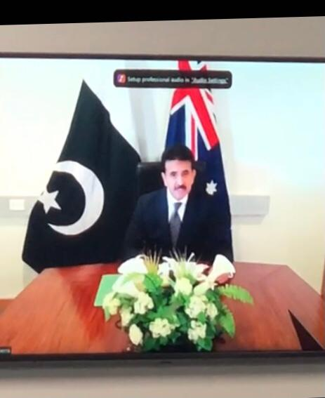 appcsocialmedia's tweet photo. Pakistan Consulate General in Melbourne organized a #KashmirBlackDay event. The event was attended by prominent members of Pakistani community .
High Commissioner of Pakistan to Australia @Zhchaudhri  delivered the key note address: @PakinMelbourne 
#APPNews https://t.co/0jiwTzzxsj