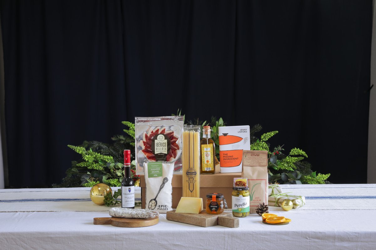 Brindisa's tweet photo. Festive Food Boxes To Order Now

'Create a Spanish-inspired feast with Brindisa’s Foodie Box. Inside you’ll find a selection of top-quality ingredients – such as Iberico ham, manchego, paella rice and spicy pitted olives, plus a book by 
@jennylinford' 

https://t.co/Vp8weHjifB https://t.co/TcXhjDdA0W