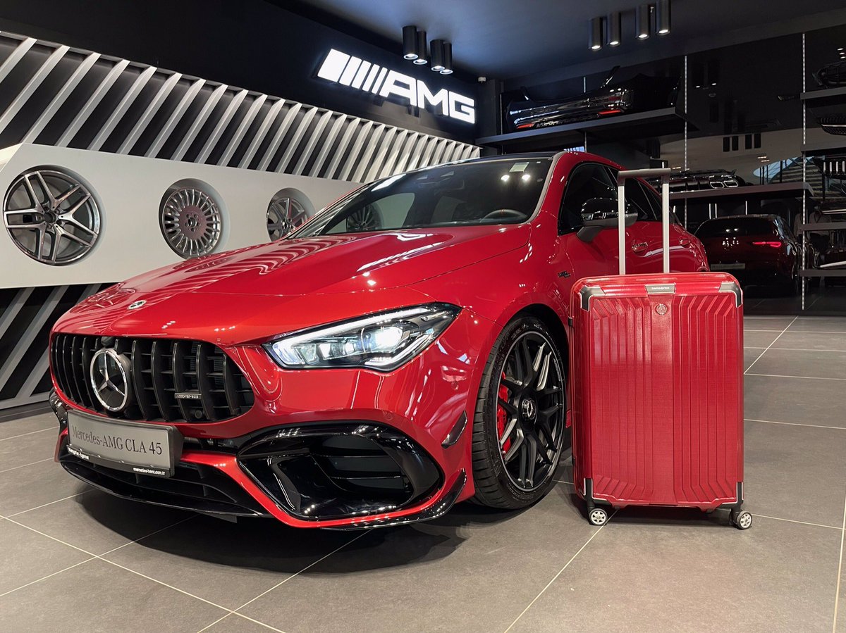 mengerleregemer's tweet photo. Mercedes’in en sevilen rengi sümbül kırmızısı şimdi Samsonite tarafından tasarlanan valizlerde!
MB Collection ürünlerini keşfetmek için sizleri Mengerler Egemer’e bekliyoruz.
Detaylı bilgi ve randevu için;
📱 +90 232 274 66 66
#MercedesBenzTürkiye #MengerlerEgemer #MBCollection https://t.co/qithB35iZX