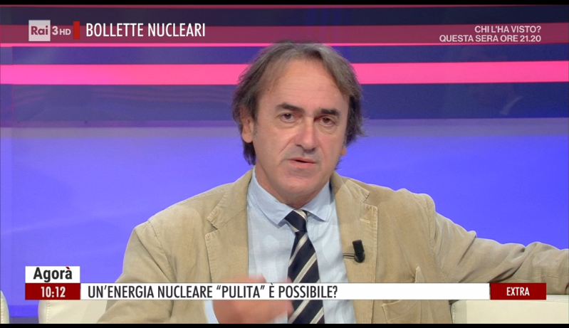 europaverde_it's tweet photo. L’azienda elettrica nel nostro Paese che dovrebbe fare le centrali nucleari, attraverso il suo amministratore delegato, ha detto che il nucleare in Italia non è un’opzione. Concentriamoci sulle rinnovabili, come sta facendo la Germania. @AngeloBonelli1 #agorarai #27ottobre https://t.co/sSPKWzn1E8