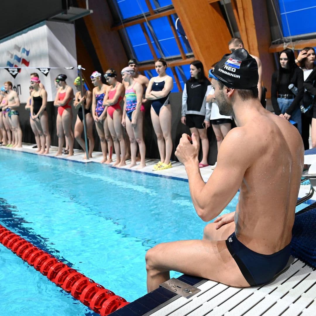 minsport_rt's tweet photo. At the Kazan Aquatics Palace, students from the Volga Region University of Physical Culture, Sports and Tourism @sportunifirst were lucky enough to attend a swim clinic by Arno Kamminga arno and his coach Mark Faber. 🏊‍♂️ https://t.co/tWzLbRkVa2