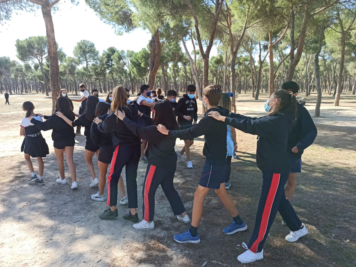 Abacolegio's tweet photo. Nuestros alumnos de ESO continúan formándose en mediación y realizan diferentes actividades dentro de nuestro #ProyectoConvive
#ColegioÁbaco #Educación https://t.co/kI3M4yGy9I