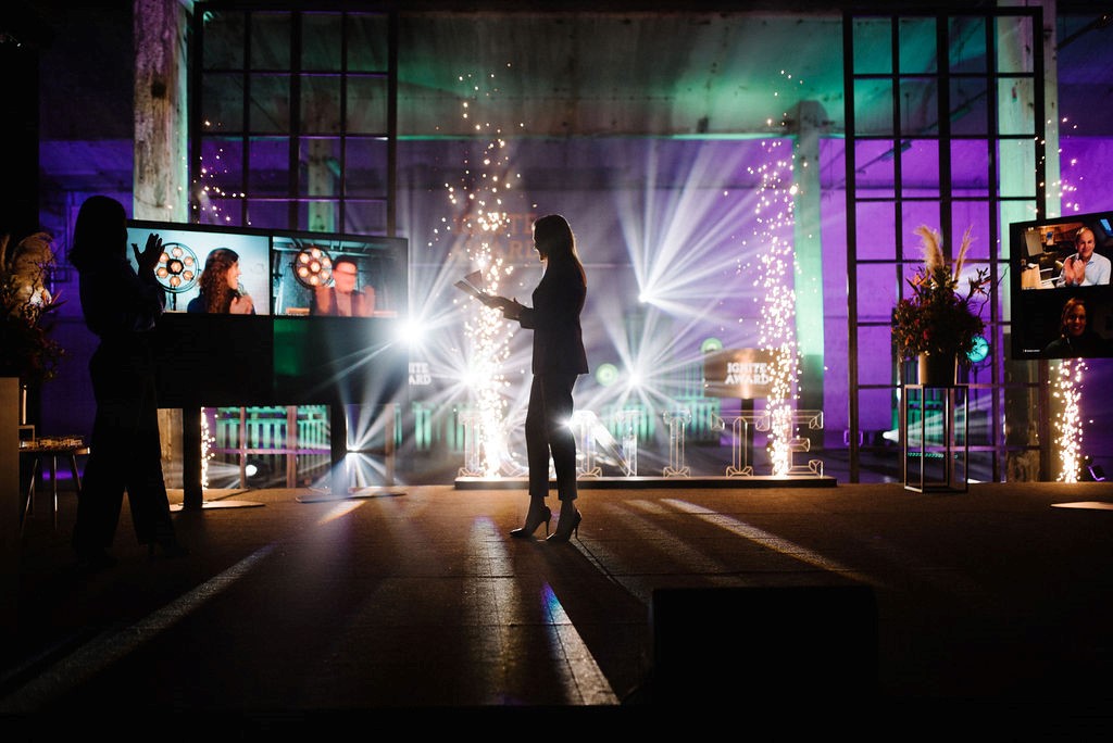 //ONLINE PITCHEVENT// Kijk morgen mee naar de finale van de IGNITE Award: igniteaward.nl/finale. Om 16.00 uur gaat de livestream aan. En kom je te weten welke sociaal ondernemer de volgende stap zet naar echte impact én €100.000 wint.