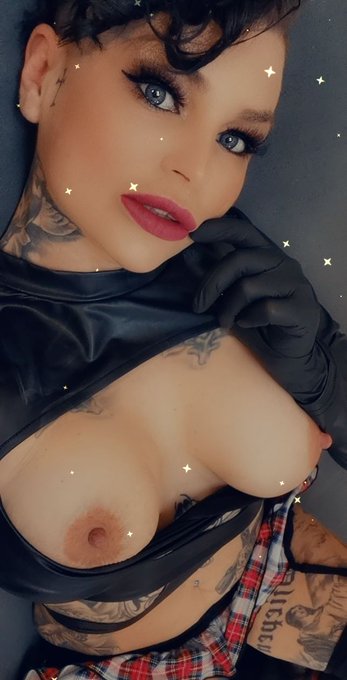 Das wirst Du in meinem neuen Clip sehen 🙈 https://t.co/CDlw5iEx7i<a href="/tag/girls"class="tags"><span>#girls</span></a><a href="/tag/sexy"class="tags"><span>#sexy</span></a><a href="/tag/instagirl"class="tags"><span>#instagirl</span></a><a href="/tag/potd"class="tags"><span>#potd</span></a><a href="/tag/inkedgirl"class="tags"><span>#inkedgirl</span></a><a href="/tag/tattoos"class="tags"><span>#tattoos</span></a>