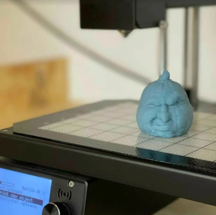 DukeMakes's tweet photo. We have just printed our first bit of food 🥳 I’m the spirit of #Halloween we went for a grumpy marzipan pumpkin 🧟♀️
The #foodprinter can do many things - we have pasta, chocolate and marzipan in as test materials 👌👏😍
Looking forward to getting you in here to play 👏 https://t.co/d1OxUtWZYo