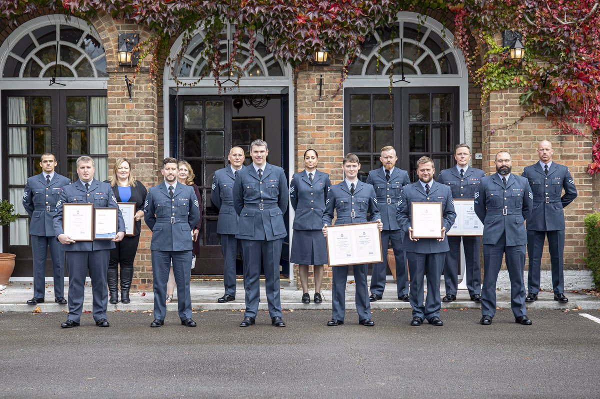 90 Signals Unit tweet media