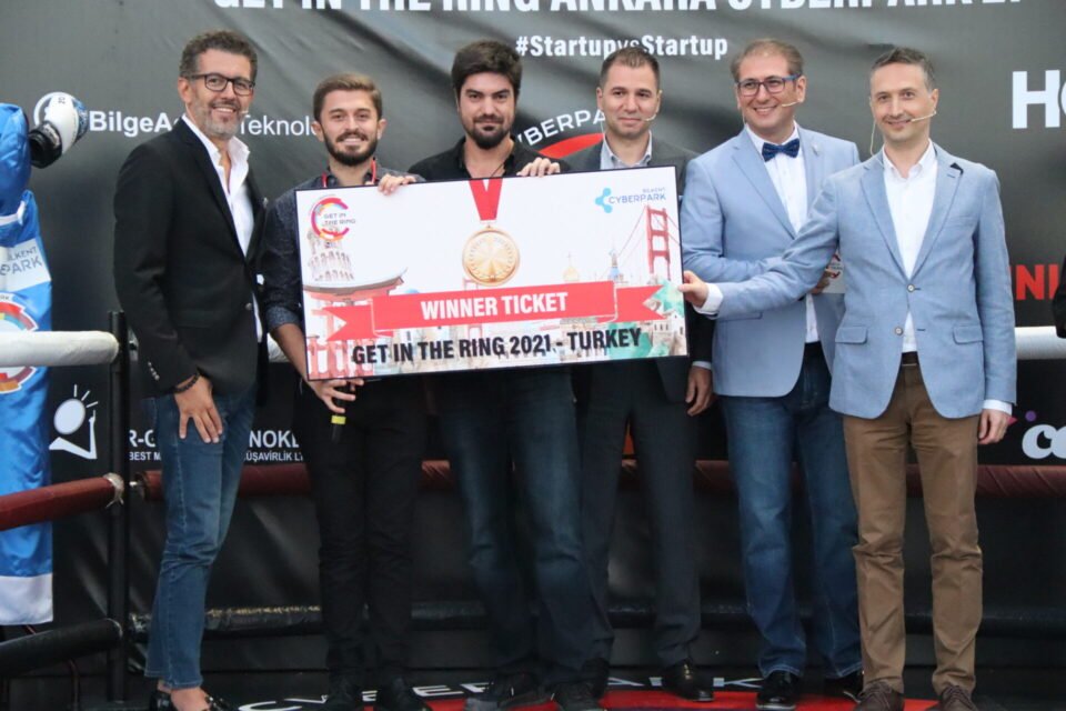 BThaberAnkara's tweet photo. Girişimciler ‘Get in the Ring’te sosyal inovasyon için ter döktü
https://t.co/zZym19koBi
@CyberparkTGB #GetintheRingAnkaraCYBERPARK21 @GITRGlobal @FarukInaltekin @BilkentTTO @ahakanoz @dayioglu #OLFARM @bthaber https://t.co/7xFYXXgPHy