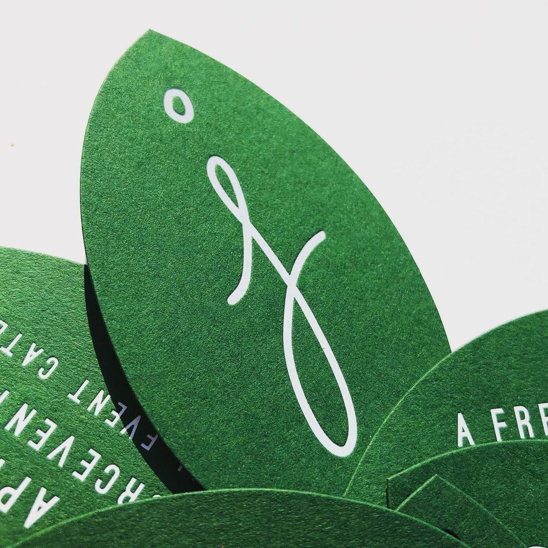 Diecut &amp; Drilled 😍 Leaf swing tags by <a href="/GlasgowPress/">Glasgow Press</a> using  <a href="/colorplanpapers/">GF Smith Colorplan</a> Lockwood Green.

#ColorplanLockwoodGreen
#swingtags