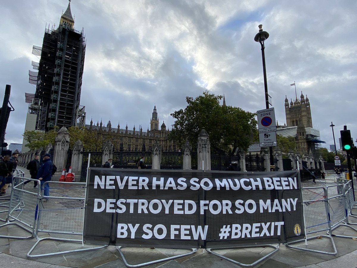snb19692's tweet photo. Here at Parliament today at 0730 as it’s BUDGET DAY. 7 banners up taking the entire junction plus more at Parliament. #ToryTurds https://t.co/EEPWOdHsEF