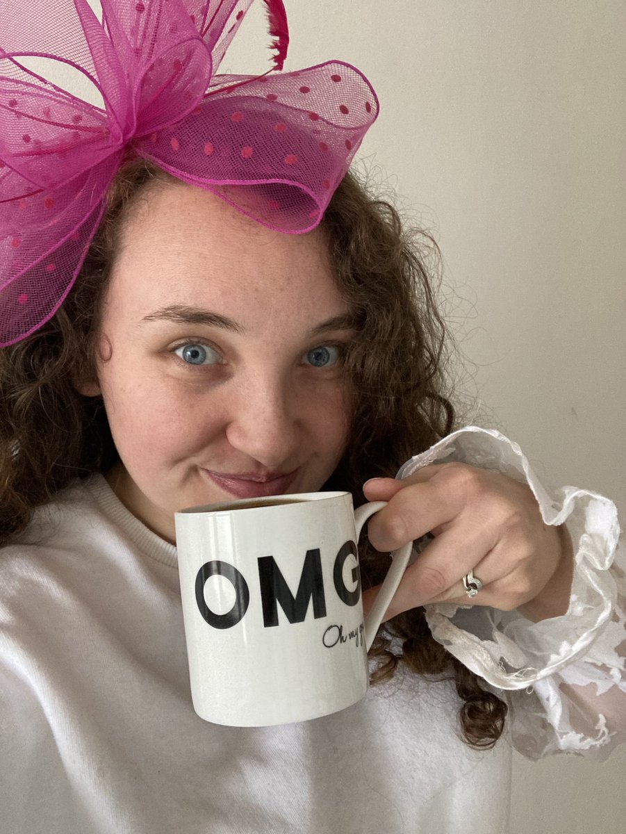 Chloe Louisa Andrew tweet media