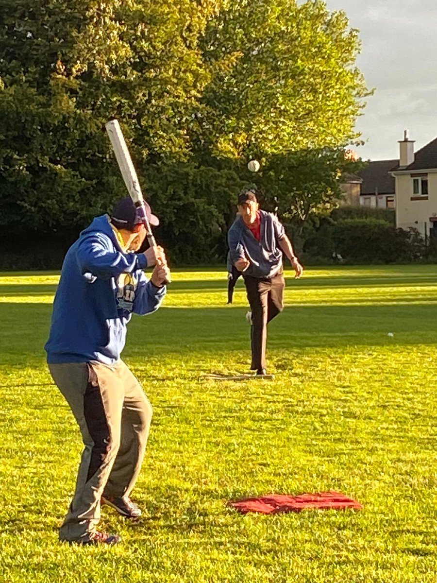 KevinsHurling's tweet photo. Kevin’s have been promoting Gaelic games and culture in Dublin’s south city since 1902. Come and get involved. We are more than a hurling club #VillageInTheCity @RialtoRoundabo1 @D6Cross @KilmainhamD8 @RathminesInit @libertiesdublin @Scor_Ath_Cliath @ScorLaighean @HandballGAA https://t.co/5LycMrPD5S