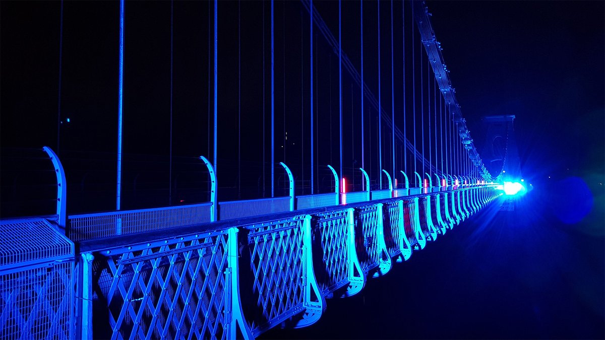MuseumsAssoc's tweet photo. We're delighted to see pictures from @brunelsbridge's fabulous Light the Night lightshow on 22 October! π
Find out more about how they raised Β£13,000 for the display and their visitor centre through the MA's #SupportOurMuseums crowdfunding campaign π https://t.co/THwb9TlzHe https://t.co/Yp97eD7U6r