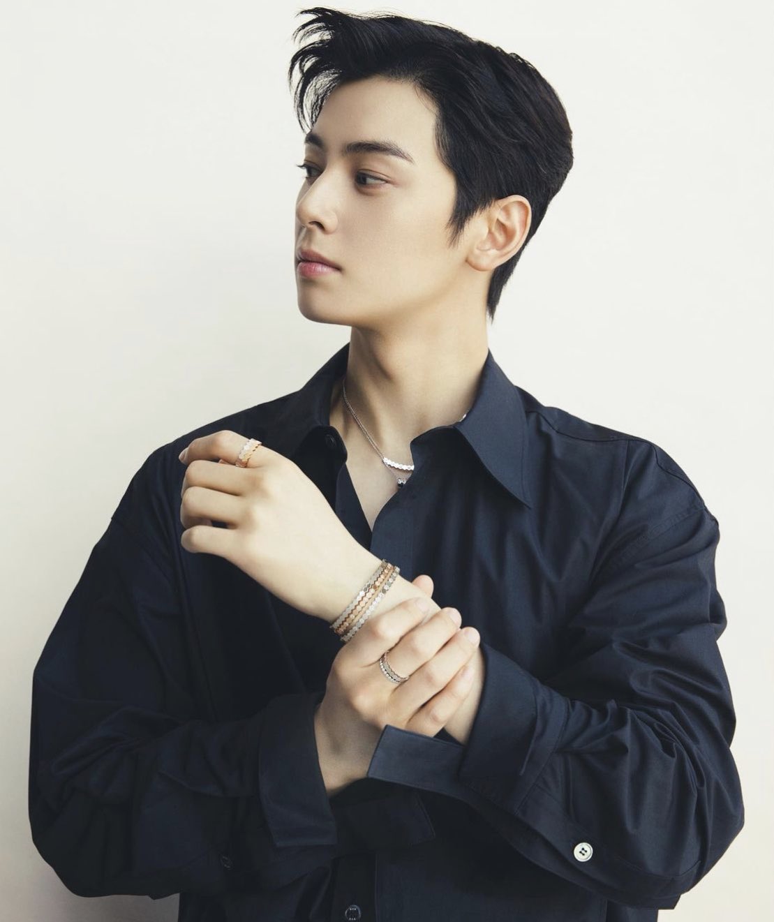 X \ CHA EUNWOO INTERNATIONAL (Fan Account) على X: 📍 WKOREA IG UPDATE  Parsian High Jeweler Chaumet met Cha Eunwoo in Seoul, where a dynamic and  modern landmark blends together 🔗