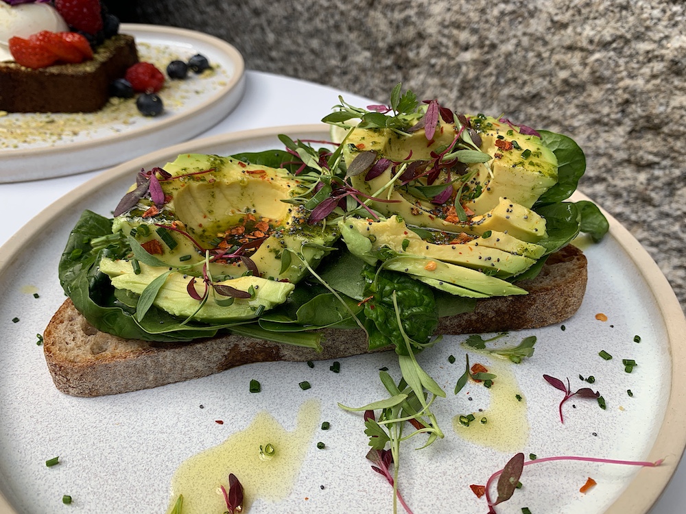 homegirllondon's tweet photo. Delicious breakfast, brunch or lunch @WhiteMulberries #haysgalleria #LondonBridge 
https://t.co/qc2MzZ9aZr https://t.co/LyVRfZljyn